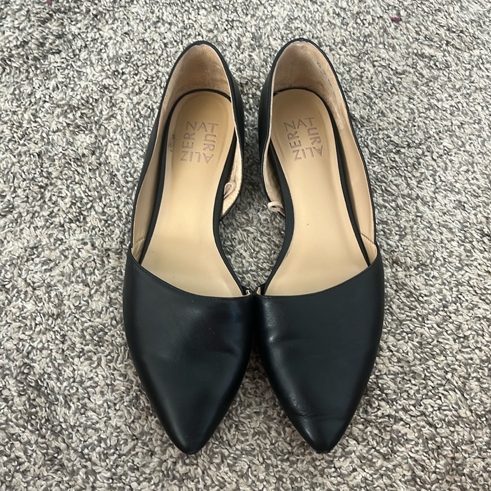 Naturalizer - pointy toed flats